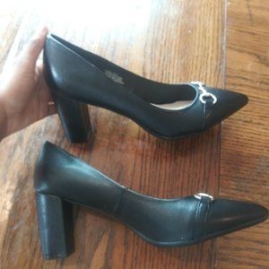Tahari Dress Shoes
